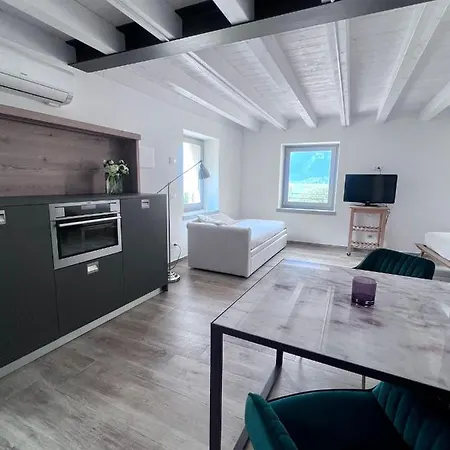 Absentia 1763 Garda Boutique Home - Lake Front Brenzone sul Garda Exterior photo