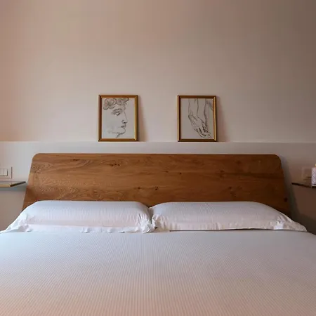 Absentia 1763 Garda Boutique Home - Lake Front Brenzone sul Garda Exterior photo