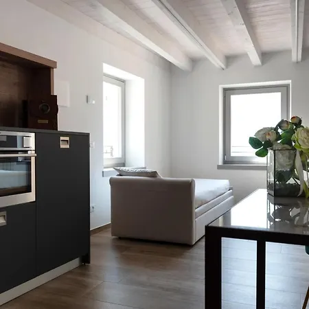 Absentia 1763 Garda Boutique Home - Lake Front Brenzone sul Garda Exterior photo