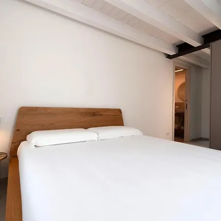 Absentia 1763 Garda Boutique Home - Lake Front Brenzone sul Garda Exterior photo