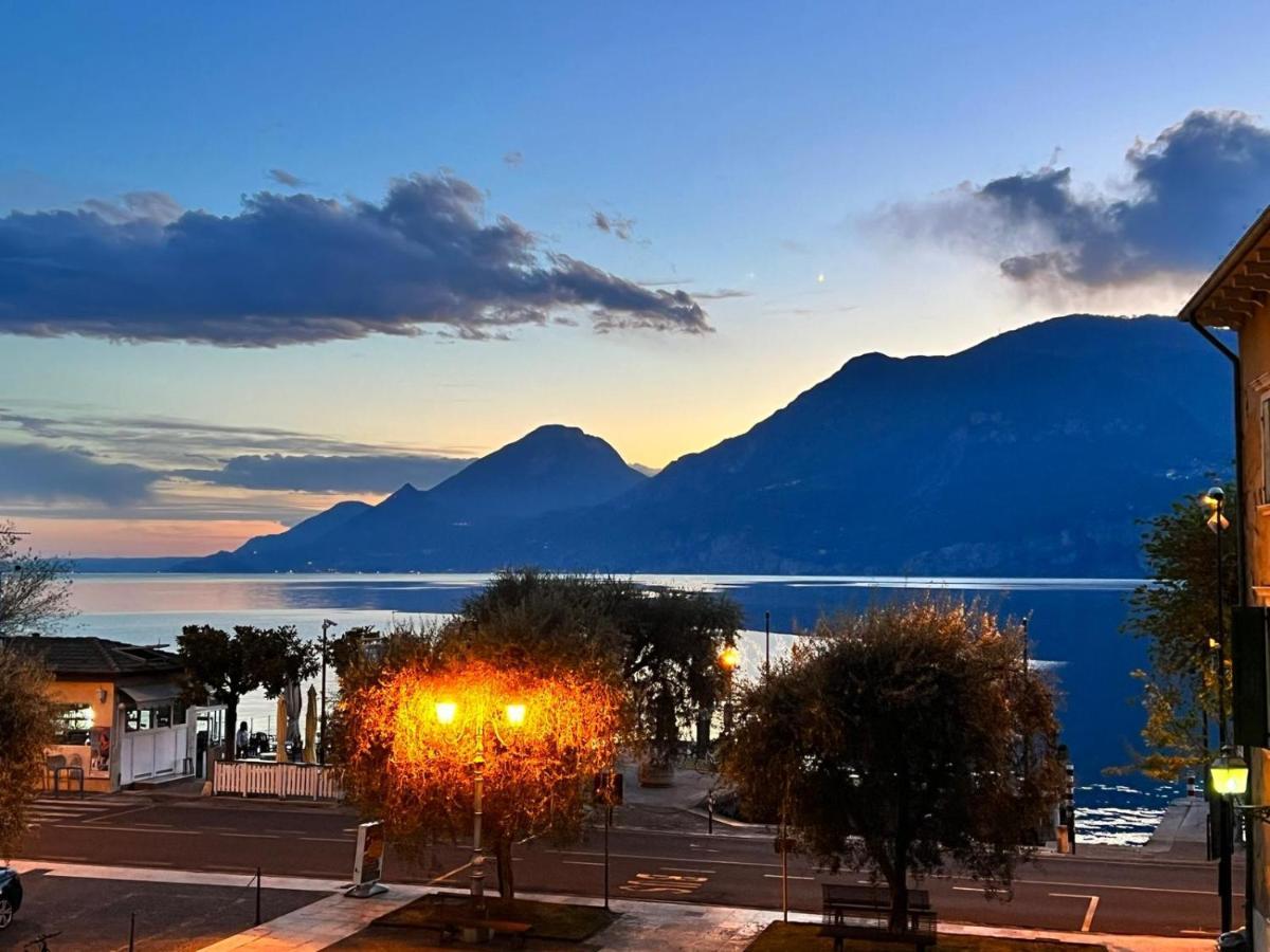 Absentia 1763 Garda Boutique - Front Apartment *