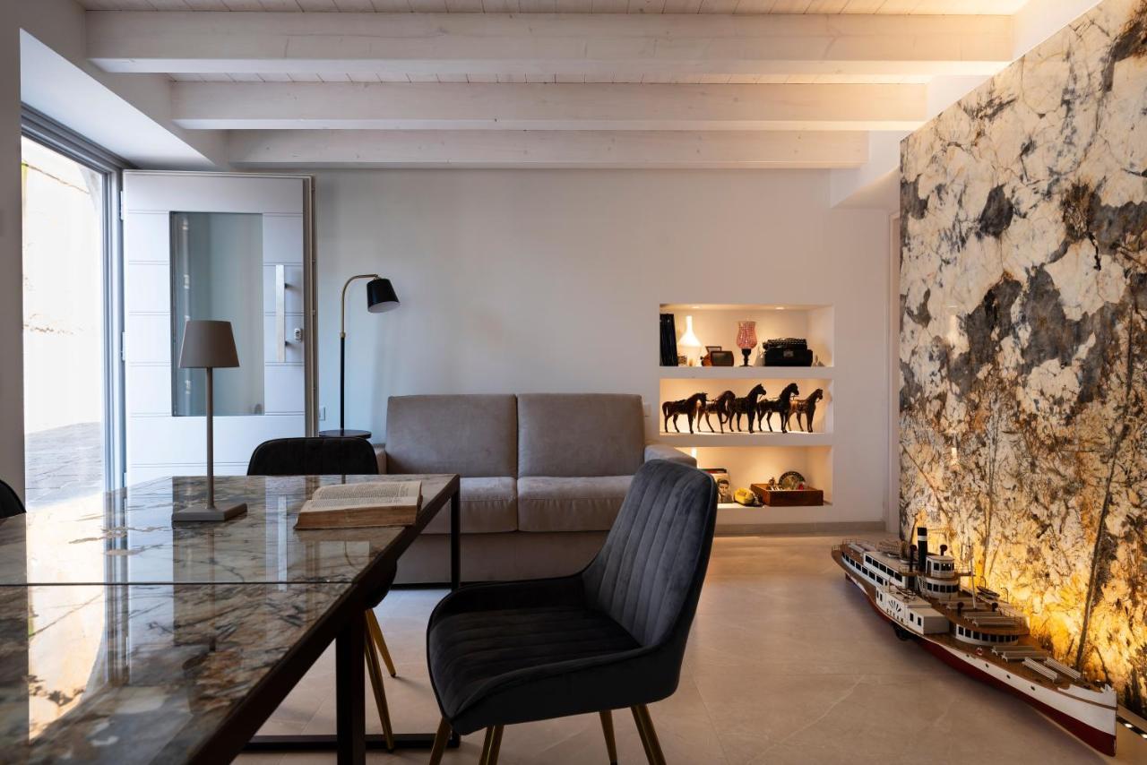 Absentia 1763 Garda Boutique - Front Apartment Brenzone sul Garda