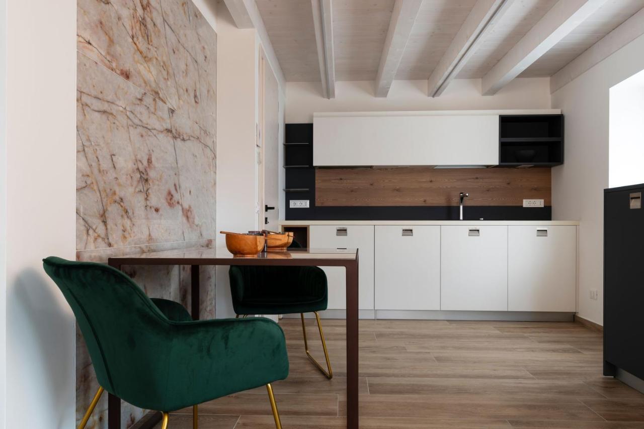 Apartment Absentia 1763 Garda Boutique - Front Brenzone sul Garda