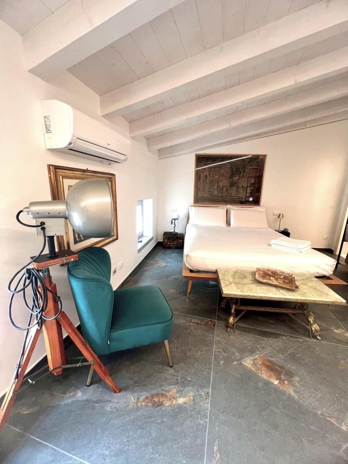 Apartment Absentia 1763 Garda Boutique - Front